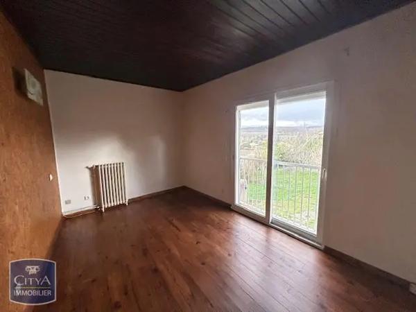 Appartement à louer 4 pièces 98.57m²