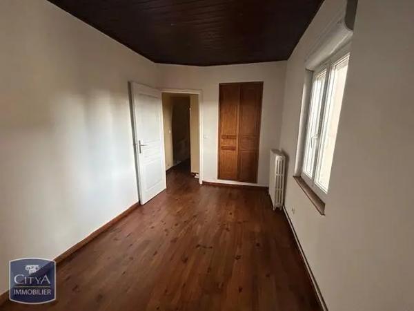 Appartement à louer 4 pièces 98.57m²