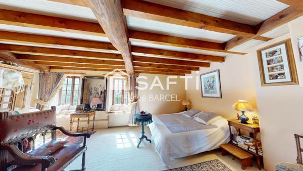 Maubec : maison de charme, parc 3 ha, piscine, vue