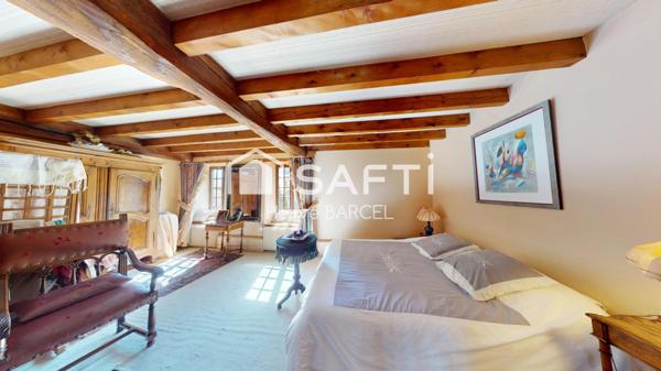 Maubec : maison de charme, parc 3 ha, piscine, vue