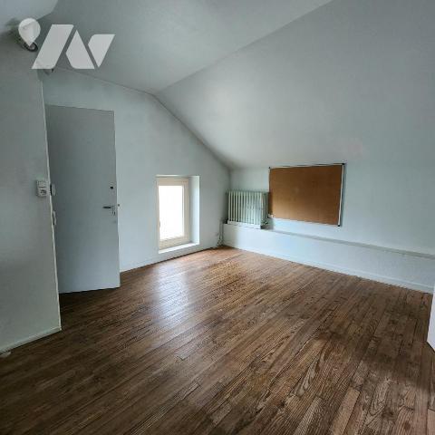 Local commercial spacieux et fonctionnel