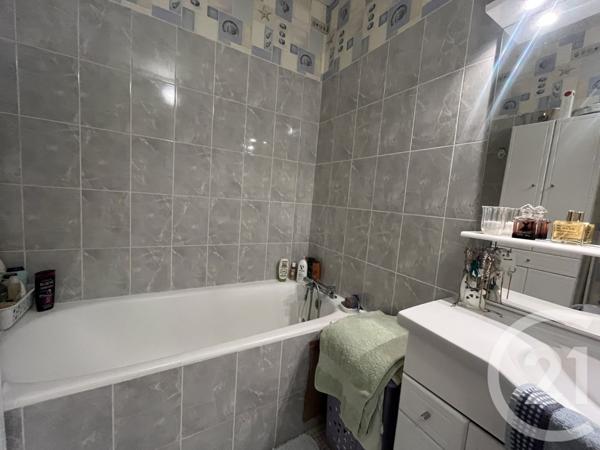 Appartement F2 à vendre  2 pièces - 54,63 m2 LISIEUX - 14