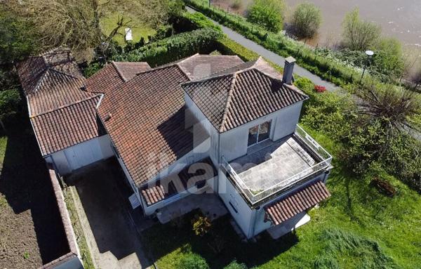 Bergerac : Villa de plain-pied avec vue imprenable sur la Dordogne