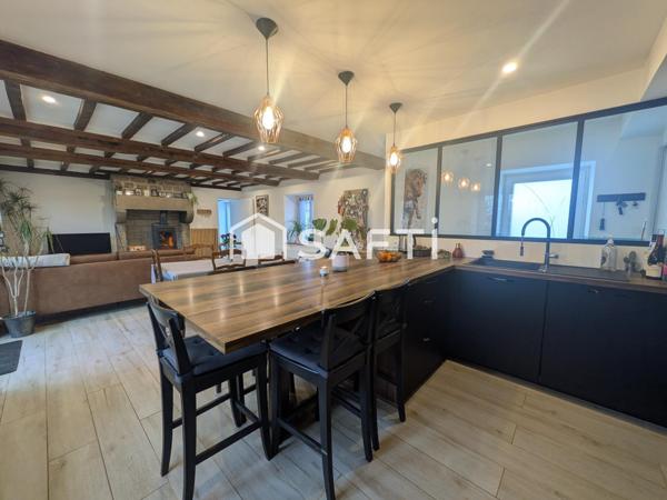 Benjamin Marcouiller vous propose : Longère 5 pièces.