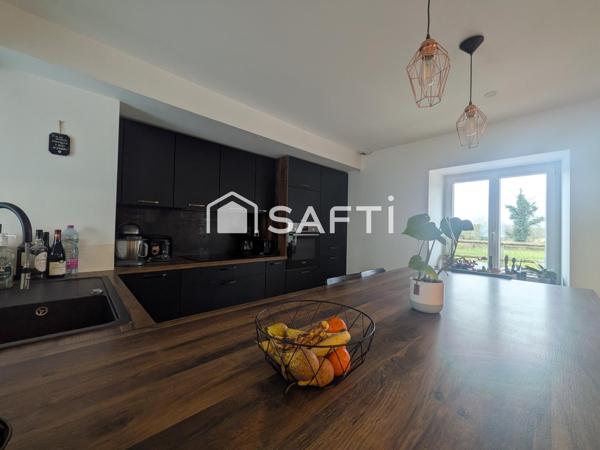 Benjamin Marcouiller vous propose : Longère 5 pièces.