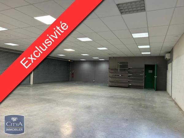 Local commercial à vendre 200m²