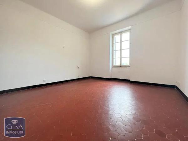 Maison à louer 6 pièces 174.54m² Entraigues-sur-la-Sorgue (84320)