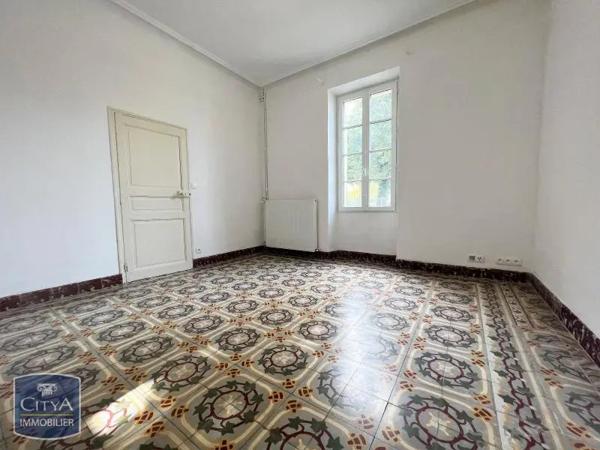 Maison à louer 6 pièces 174.54m² Entraigues-sur-la-Sorgue (84320)