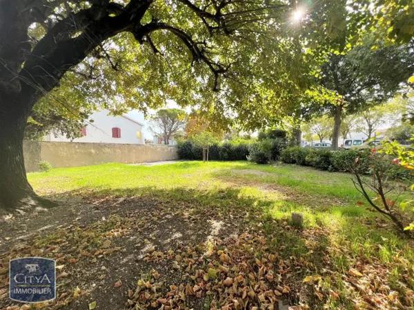 Maison à louer 6 pièces 174.54m² Entraigues-sur-la-Sorgue (84320)