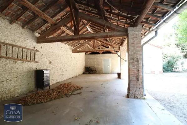Maison à louer 6 pièces 174.54m² Entraigues-sur-la-Sorgue (84320)