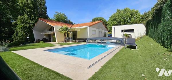 Demeure traditionnelle contemporaine