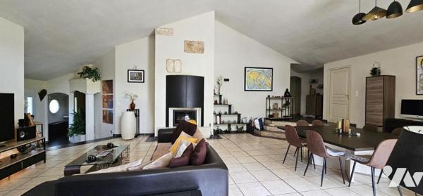 Demeure traditionnelle contemporaine