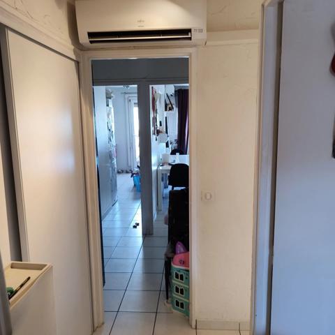 Vente                                                      Appartement
                        
                     3 pièces                      60 m2                     à Marseille 15