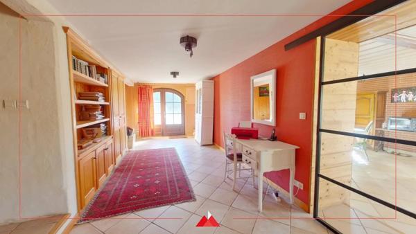 Maison individuelle de caractère avec 2964m² de terrain
