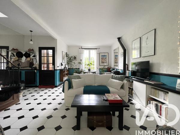 Maison à vendre 6 pièces 109 m² Saint-Leu-la-Forêt