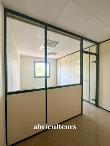 Bureaux Clés en Main lumineux et accessible en location à Vitrolles Hub(13127)