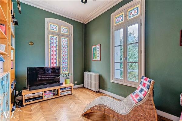 Maison à vendre 1 190 000 € Bordeaux 9 p 253,8 m² DPE D