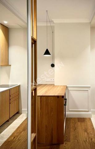 Appartement de deux pièces, Boulevard Saint germain 75005