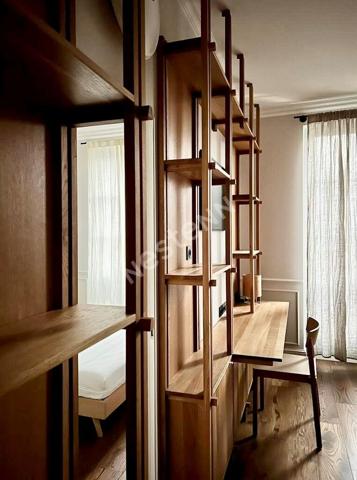 Appartement de deux pièces, Boulevard Saint germain 75005