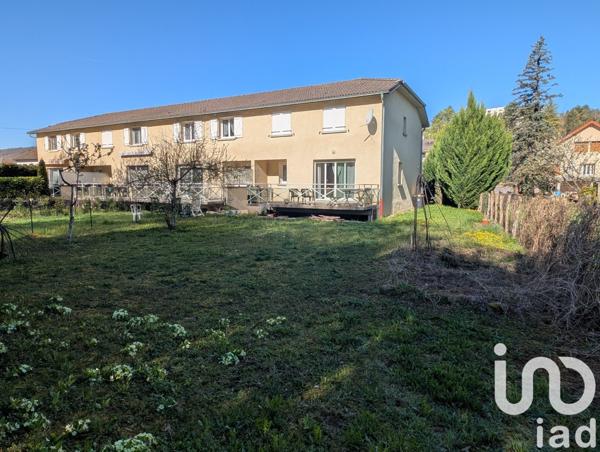 Maison 5 pièces de 116 m² à Oyonnax (01100)