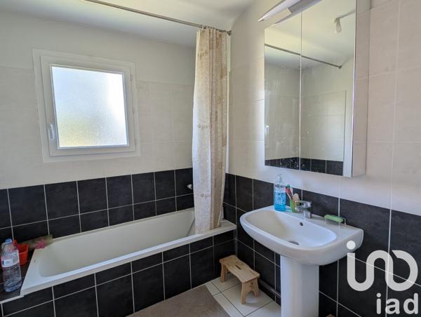 Maison 5 pièces de 116 m² à Oyonnax (01100)