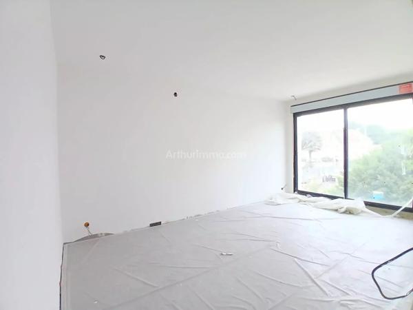 Vente                                                      Maison
                        
                                         160 m2                     à Valenton