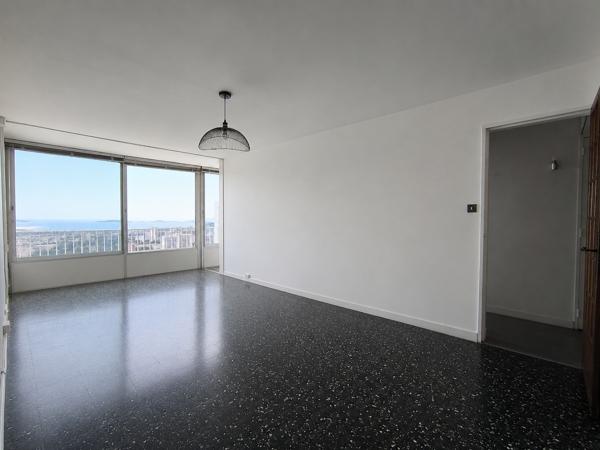 Appartement
         4 pièces
        - 69 m² Exclusivité 198 000 € *