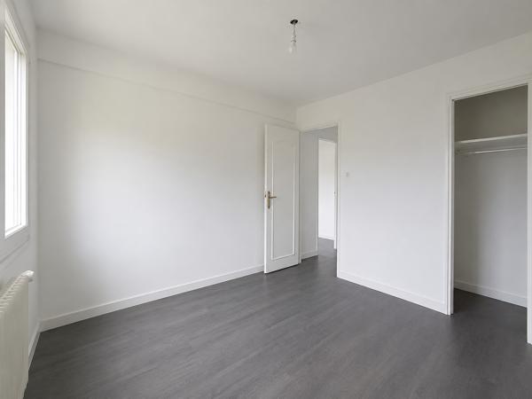 Appartement
         4 pièces
        - 69 m² Exclusivité 198 000 € *