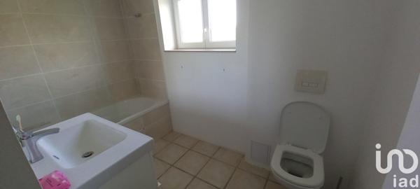 Maison à vendre 5 pièces 236 m² Saint-Bonnet-sur-Gironde