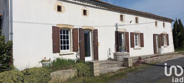 Maison à vendre 5 pièces 236 m² Saint-Bonnet-sur-Gironde