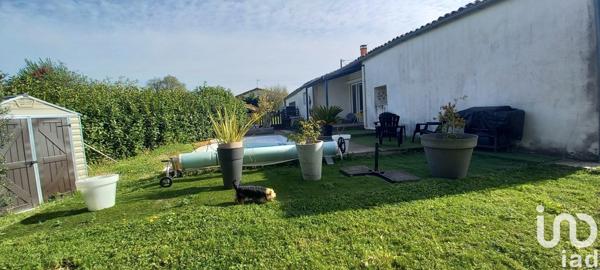 Maison à vendre 5 pièces 236 m² Saint-Bonnet-sur-Gironde
