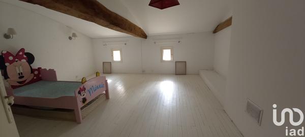 Maison à vendre 5 pièces 236 m² Saint-Bonnet-sur-Gironde