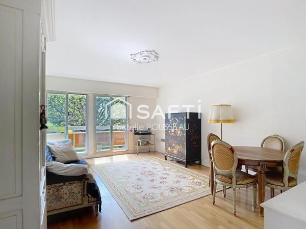 Appartement T4 lumineux, balcon calme, à 2 pas Bus