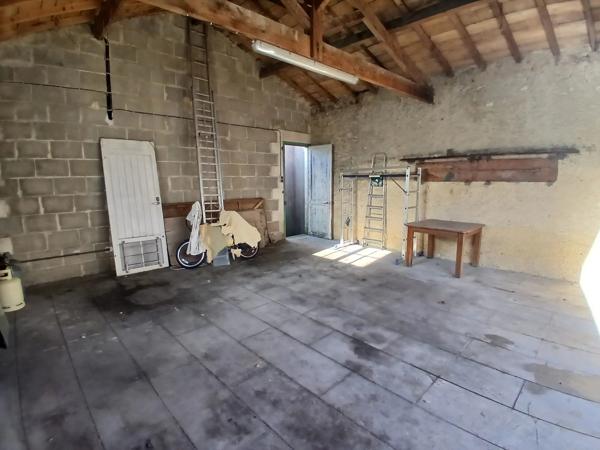 Magnifique maison au coeur de Cognac, avec piscine et garage.