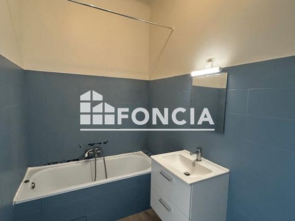 Location Appartement 3 pièces 71.55 m² - 24 BOULEVARD CARNOT Gardanne 13120