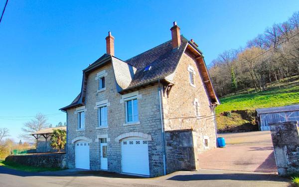 Maison à vendre    5 pièces •  Espalion