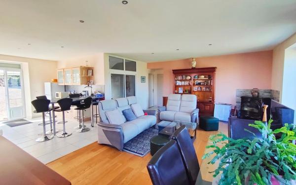 Maison à vendre    5 pièces •  Espalion