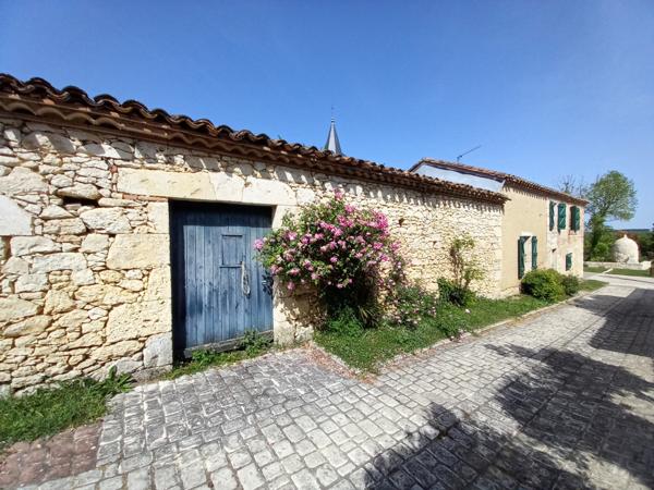 Mauvezin (32120) Maison T3 de 60m2 avec dépendance et jardin