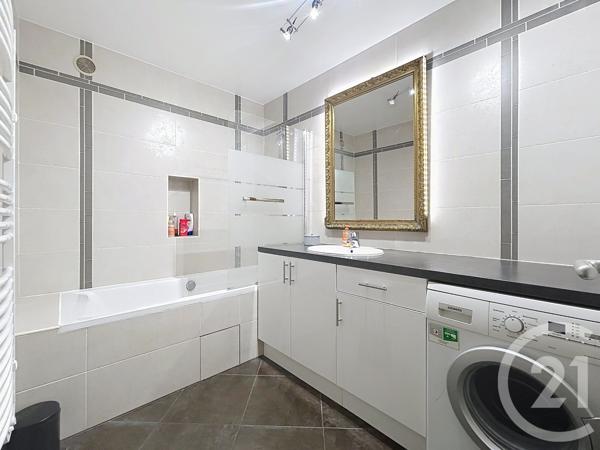 Appartement F5 à vendre  4 pièces - 105,26 m 2   PARIS  - 75013