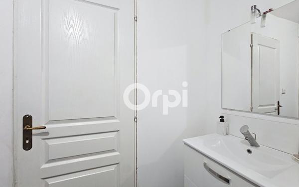 Appartement à vendre    2 pièces • 27,50 m2 Clermont-Ferrand