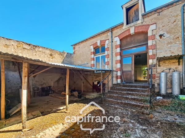 Ancien bar-restaurant avec logement – Fort potentiel au cœur de Châteaumeillant