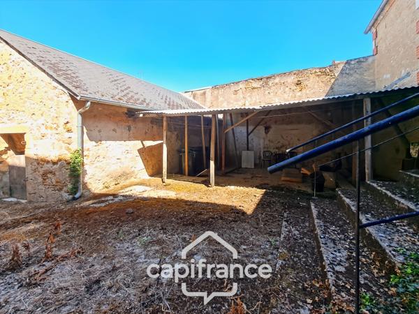 Ancien bar-restaurant avec logement – Fort potentiel au cœur de Châteaumeillant