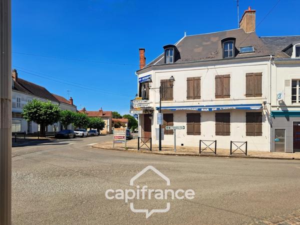 Ancien bar-restaurant avec logement – Fort potentiel au cœur de Châteaumeillant