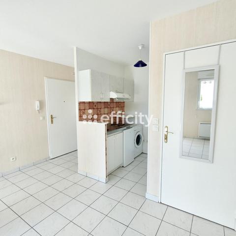 Appartement
         1 pièce
        - 24 m² 122 000 € *