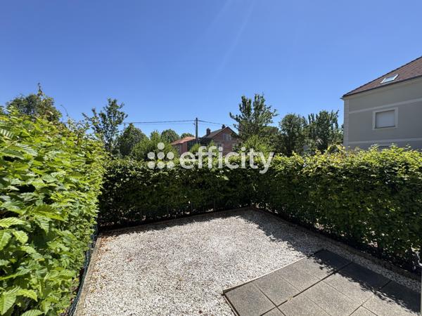 Appartement
         1 pièce
        - 24 m² 122 000 € *