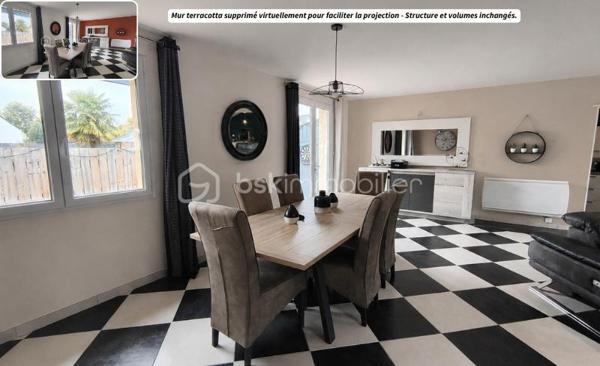 Cette maison familiale située dans le bourg de Chasné-sur-Illet est à seulement quelques pas des écoles et des commerces.
Les points forts de cette maison:
-	Chasné sur Illet (secteur nord de Rennes recherché), village adjacent à Liffré (5km)
-	Maison plain pied
-	Maison non mitoyenne
-	Nombreux rangements
-	Belle luminosité
-	Buanderie
-	Magnifique pièce à vivre
-	Grande cuisine
-	3 chambres possibilité 4
-	Entièrement clôturée  
-       Terrasse exposée Sud
-       Atelier
-       Rangements/dressings dans chaque chambre...

Les extérieurs : 
Implantée sur un terrain clos de 699 m² - Maison familiale - Cour en enrobé permettant de stationner plusieurs véhicules - Portail coulissant et portillon en aluminium - Cabanon/atelier idéal pour le rangement ou le bricolage - Deux terrasses exposées plein sud - Store banne - Profiter des beaux jours en toute tranquillité.

La maison :
Plain-pied... Rare ! - Maison de près de 140m² - Volumes généreux - Belle luminosité avec une double exposition et lumière traversante -  Vaste pièce de vie traversante nord/sud d’environ 60 m² ouverte sur la terrasse, offrant un espace de vie convivial et chaleureux, sublimé par un poêle à granulés - La cuisine, spacieuse, aménagée et entièrement équipée, séduira les amateurs de convivialité avec ses nombreux rangements, ses grands plans de travail et son espace repas. Buanderie attenante, pensée comme une véritable cuisine secondaire, vient compléter cet espace avec un confort rare au quotidien 

Côté nuit à l'opposé de l'espace de vie pour plus de tranquillité -  Trois chambres sur parquet - Première chambre d’environ 10 m² avec placard - Deux plus grandes chambres de plus de 18 m² chacune, également dotées de rangements intégrés de style dressing - La salle d’eau moderne dispose d’une douche à l’italienne (receveur ultra-plat), d’une double vasque et d’une fenêtre apportant lumière naturelle et ventilation - Toilettes suspendues séparées.

Côté technique :
Assainissement collectif - Chauffage mixte (granulés + radiateurs électriques haut de gamme) - Menuiseries PVC double vitrage - Faibles consommation énergétiques - Bonne isolation - Maison en briques : meilleur isolant.

Le secteur : 
Située à seulement 5 minutes du centre de Liffré, en plein cœur du bourg de Chasné-sur-Illet, cette maison familiale vous séduira par son environnement calme et agréable, à proximité immédiate des commerces et des écoles accessibles à pied. Située dans une commune dynamique alliant charme de la campagne et proximité de Rennes, vous profiterez de commerces, écoles, services et d’un accès rapide aux axes routiers vers Liffré 35340 et Saint-Aubin-d’Aubigné. Un cadre calme et agréable, idéal pour une vie de famille tout en restant connecté à la métropole rennaise. J'attends votre appel pour répondre à vos questions et planifier une visite.

Dans le cadre de votre projet d’acquisition et conformément aux dispositions de la loi ELAN, nous souhaitons vous informer de vos droits avant la visite du bien que vous envisagez. Nous vous rappelons que vous avez la possibilité de vous faire accompagner, lors de la visite, par un professionnel de la construction de votre choix (architecte, expert en bâtiment, maître d’œuvre, artisan, etc.). Cette démarche peut vous permettre d’obtenir un avis technique éclairé sur l’état du bien, d’identifier d’éventuels travaux à prévoir et de sécuriser votre projet d’acquisition. Nous vous remercions de bien vouloir nous informer en amont de la visite si vous souhaitez être accompagné(e), afin de faciliter l’organisation de celle-ci dans les meilleures conditions.