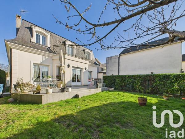 Pavillon 5 pièces de 154 m² à Gagny (93220)