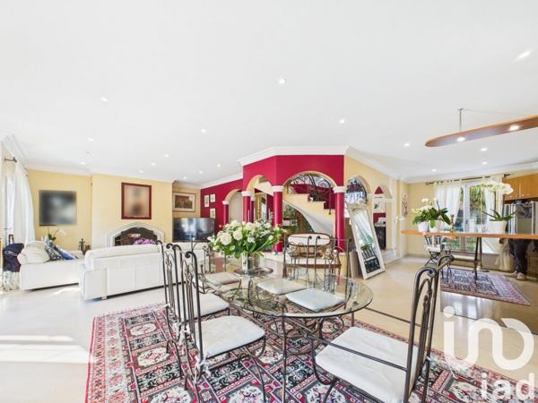 Pavillon 5 pièces de 154 m² à Gagny (93220)