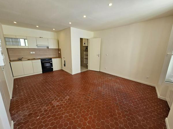 Appartement Studio La Seyne Sur Mer Centre-ville 23.40 m2