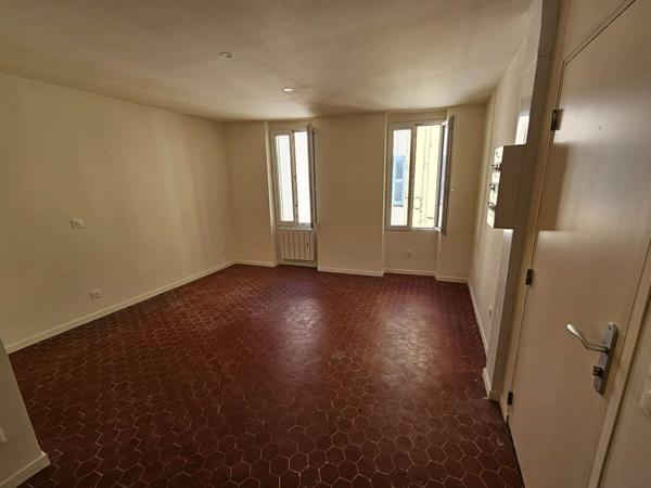 Appartement Studio La Seyne Sur Mer Centre-ville 23.40 m2